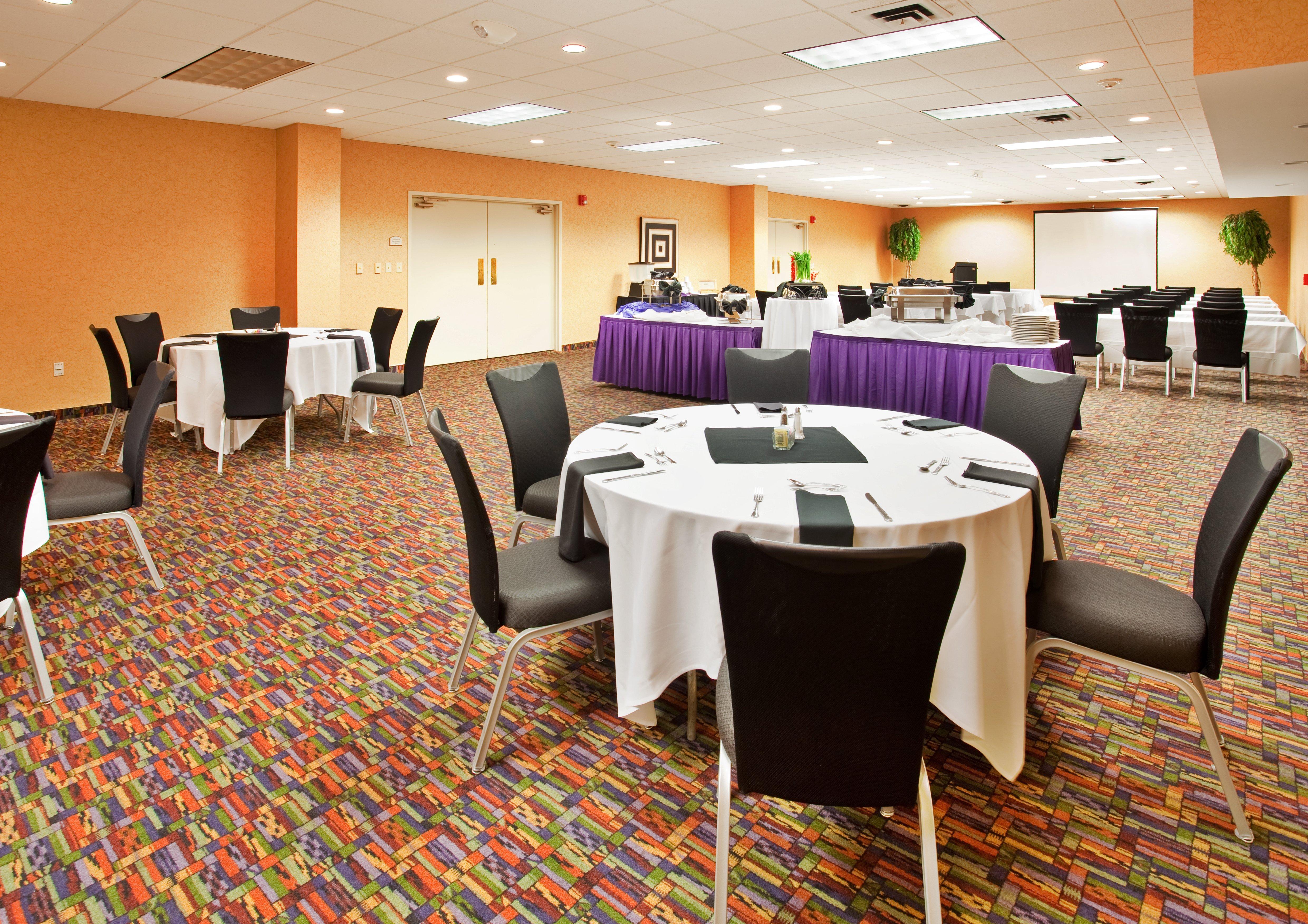 Doubletree By Hilton Manchester Airport Hale  Exterior photo