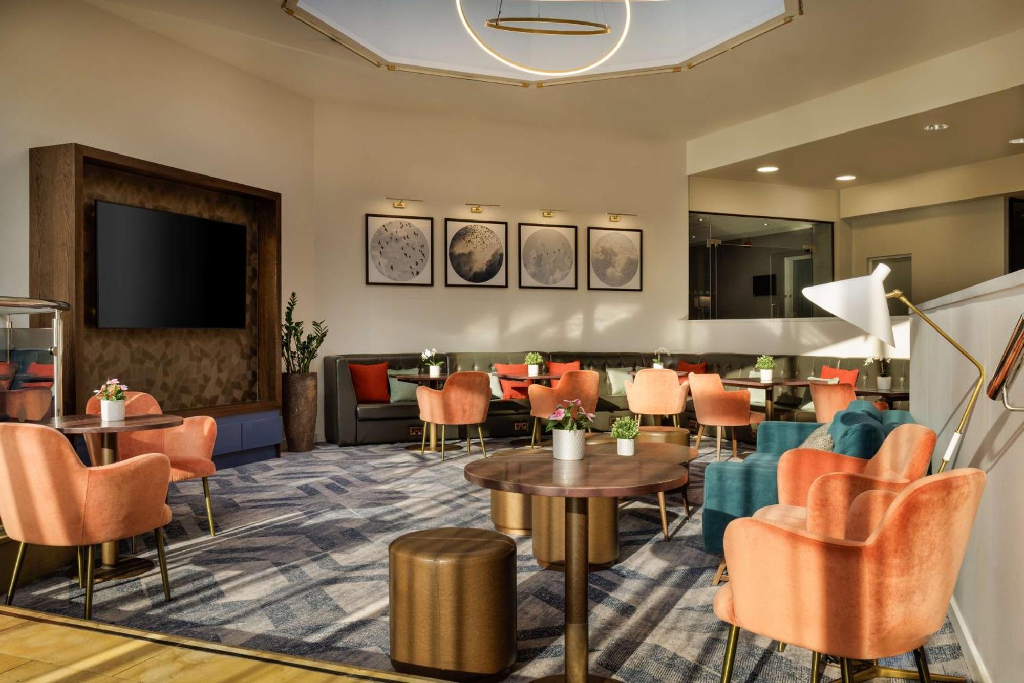 Doubletree By Hilton Manchester Airport Hale  Exterior photo